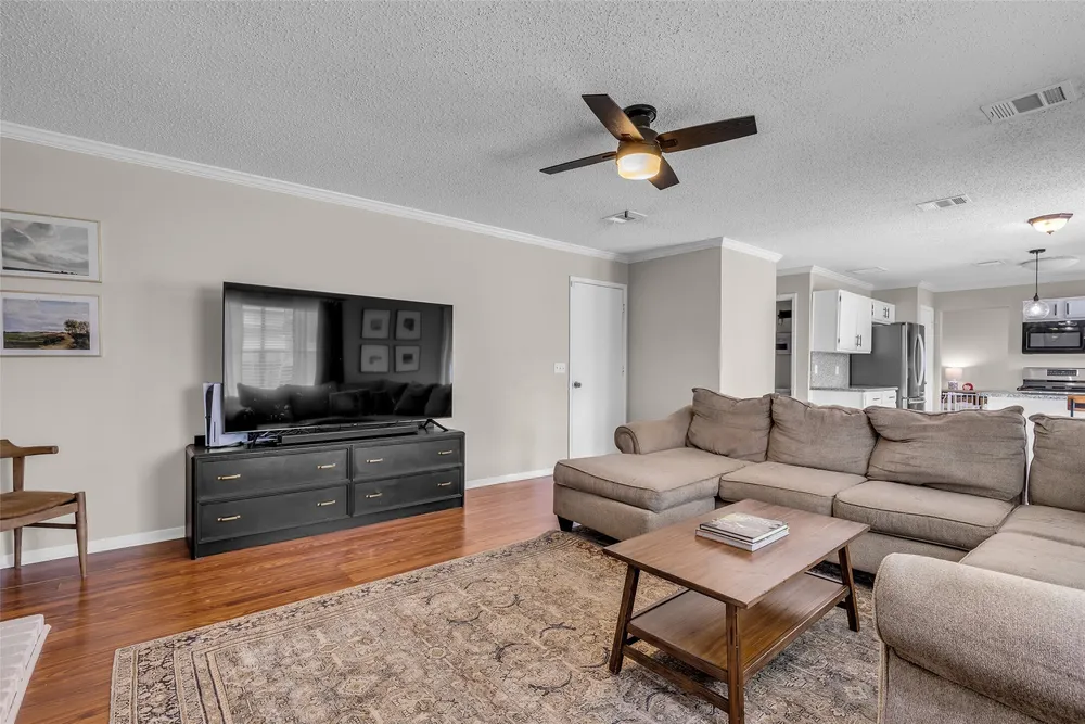 9415 Towerstone Dr, Spring, TX 77379