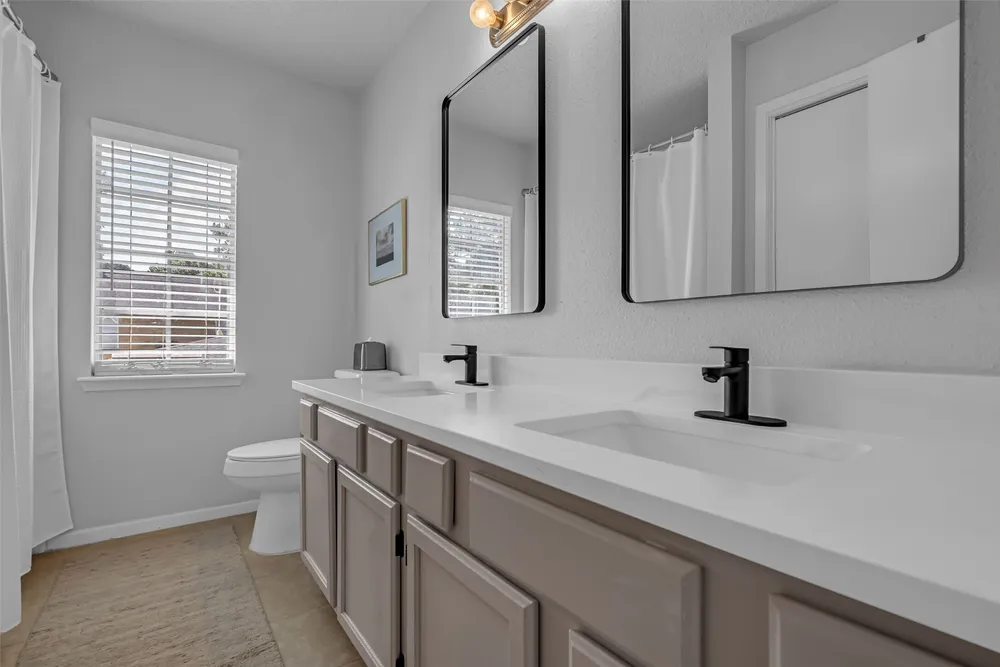 9415 Towerstone Dr, Spring, TX 77379