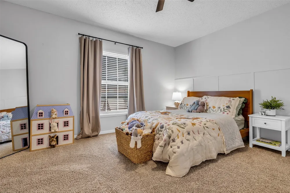 9415 Towerstone Dr, Spring, TX 77379