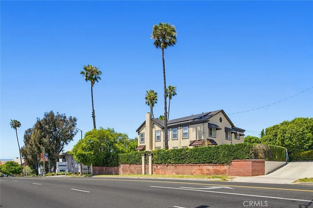 238 S Westmoreland Ave, Rampart Village, CA 90004