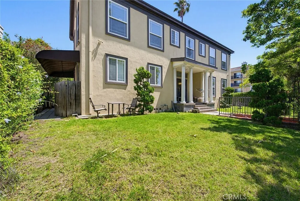 238 S Westmoreland Ave, Rampart Village, CA 90004