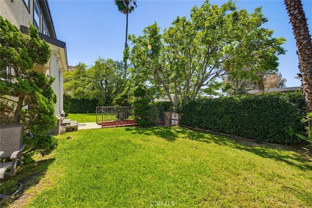 238 S Westmoreland Ave, Rampart Village, CA 90004
