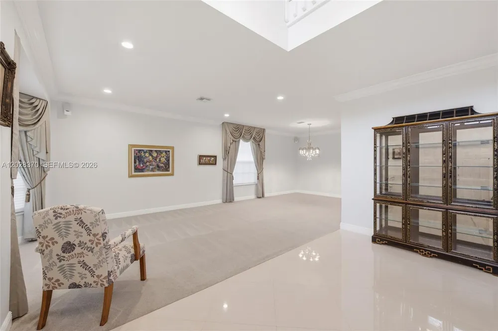 2608 Oakbrook Ct, Weston, FL 33332