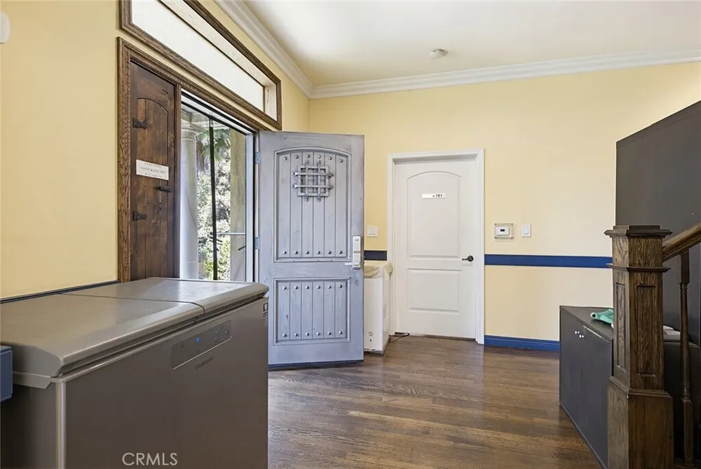 238 S Westmoreland Ave, Rampart Village, CA 90004