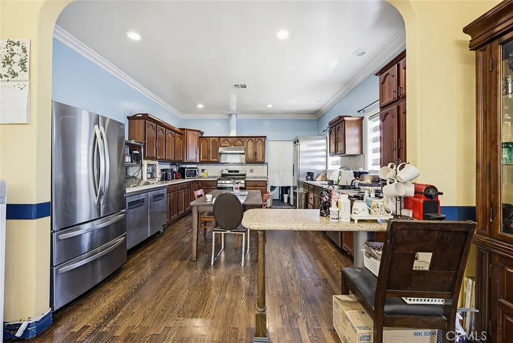 238 S Westmoreland Ave, Rampart Village, CA 90004