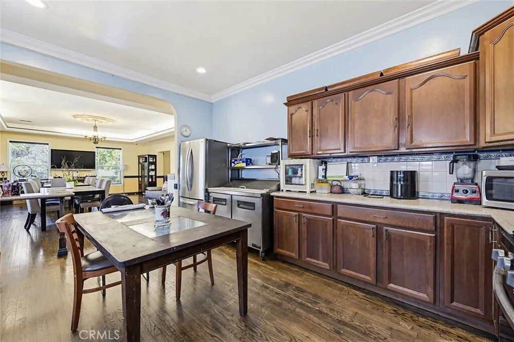 238 S Westmoreland Ave, Rampart Village, CA 90004