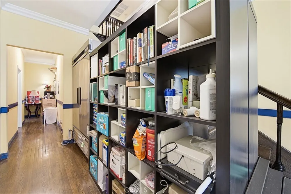 238 S Westmoreland Ave, Rampart Village, CA 90004