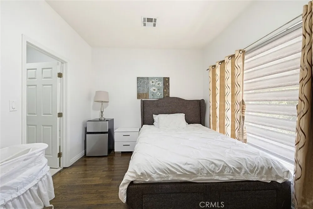 238 S Westmoreland Ave, Rampart Village, CA 90004