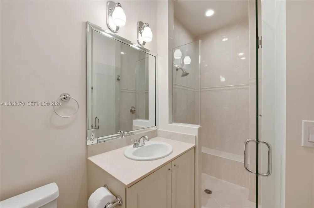 2608 Oakbrook Ct, Weston, FL 33332
