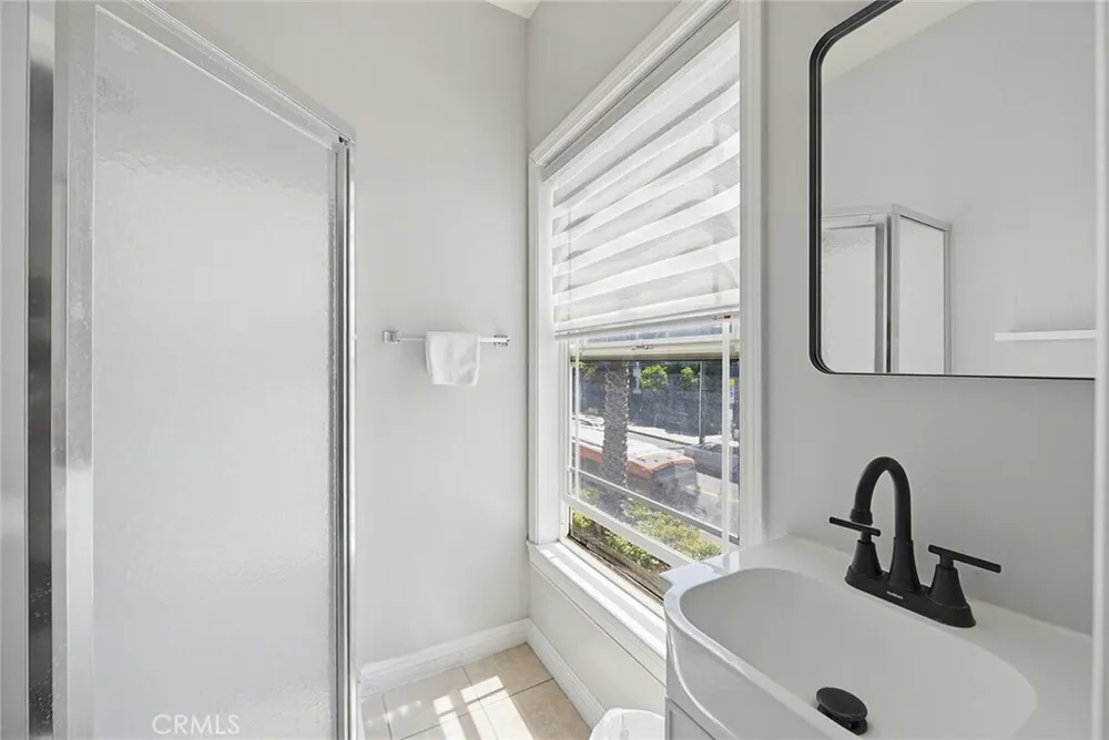 238 S Westmoreland Ave, Rampart Village, CA 90004