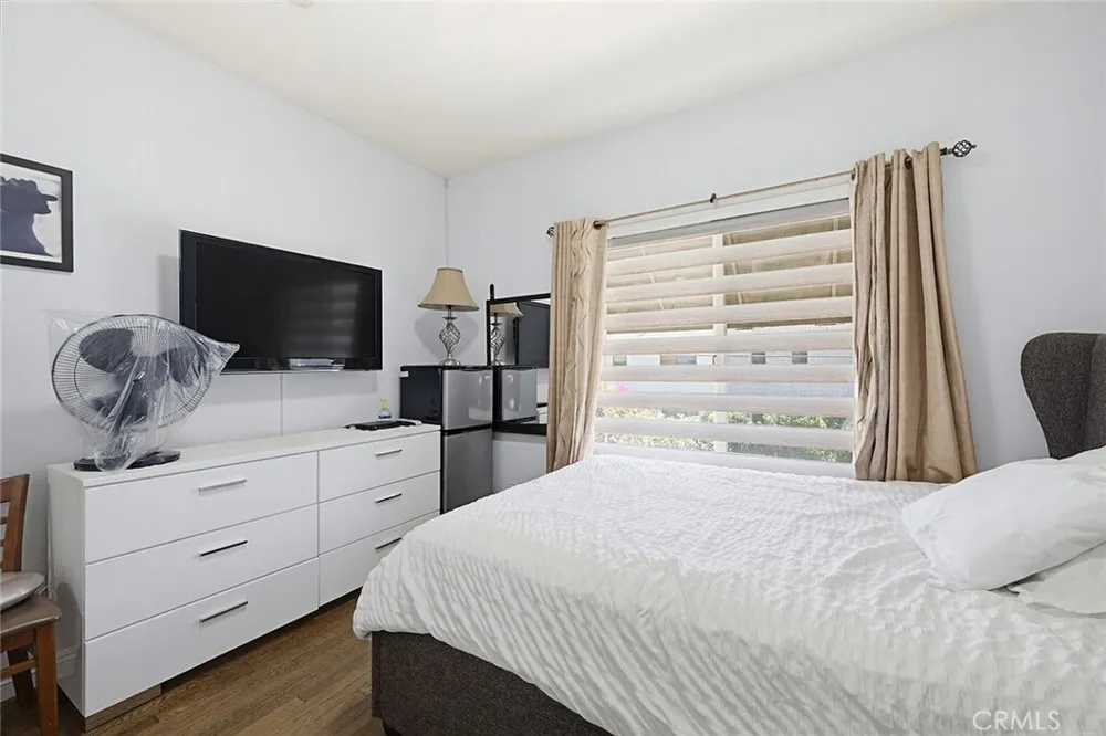 238 S Westmoreland Ave, Rampart Village, CA 90004