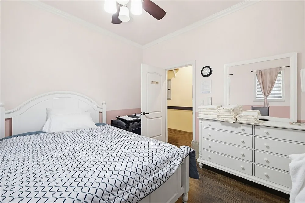 238 S Westmoreland Ave, Rampart Village, CA 90004