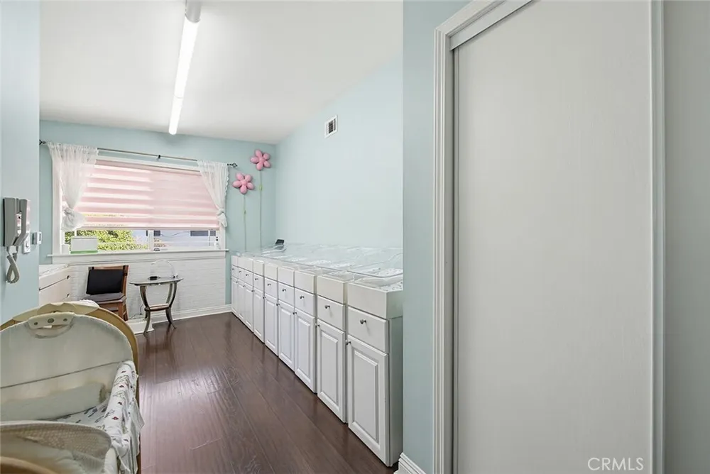 238 S Westmoreland Ave, Rampart Village, CA 90004