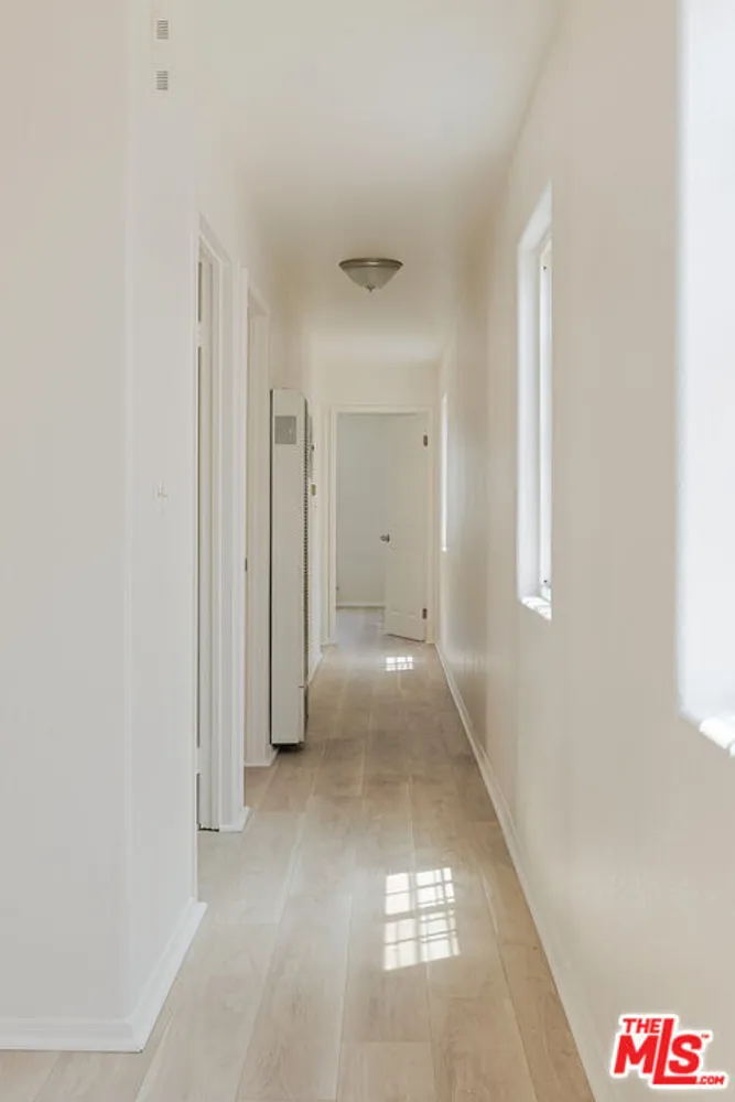 8624 S Main St, Southeast Los Angeles, CA 90003