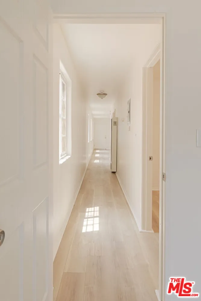 8624 S Main St, Southeast Los Angeles, CA 90003