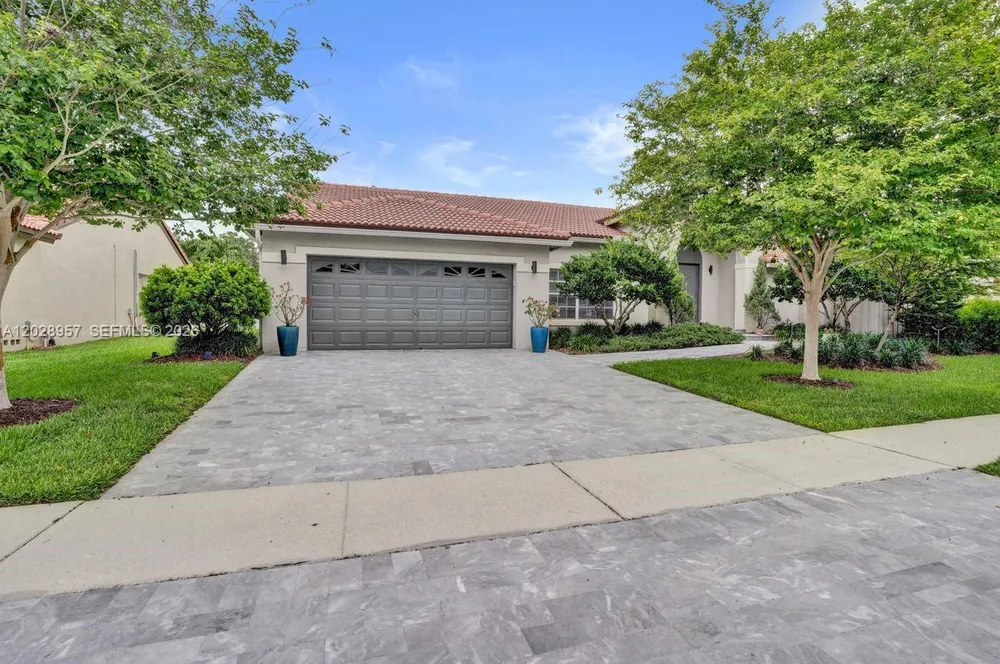 13331 NW 11th Ln, Sunrise, FL 33323
