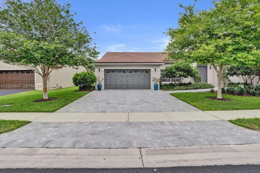 13331 NW 11th Ln, Sunrise, FL 33323