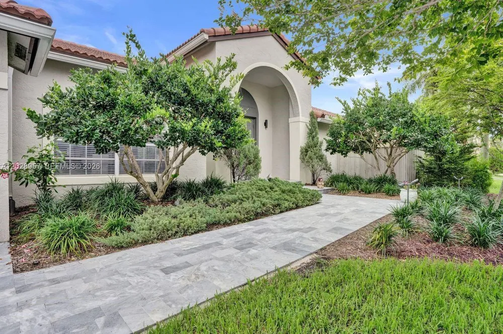 13331 NW 11th Ln, Sunrise, FL 33323