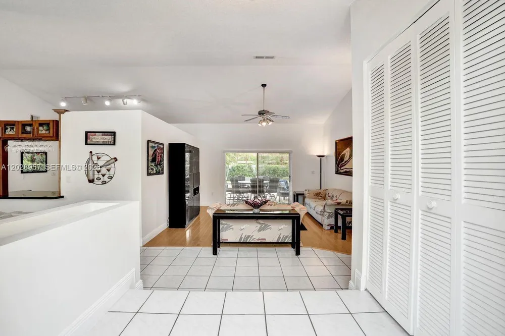 13331 NW 11th Ln, Sunrise, FL 33323