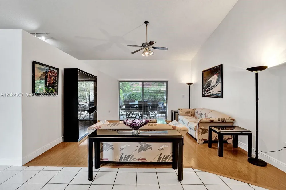 13331 NW 11th Ln, Sunrise, FL 33323