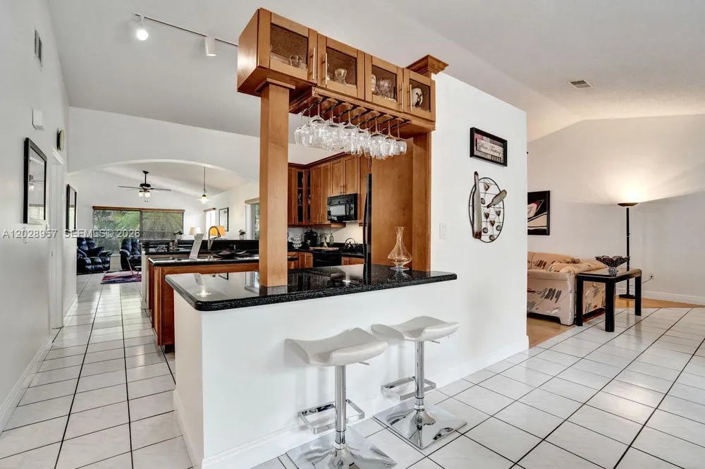 13331 NW 11th Ln, Sunrise, FL 33323