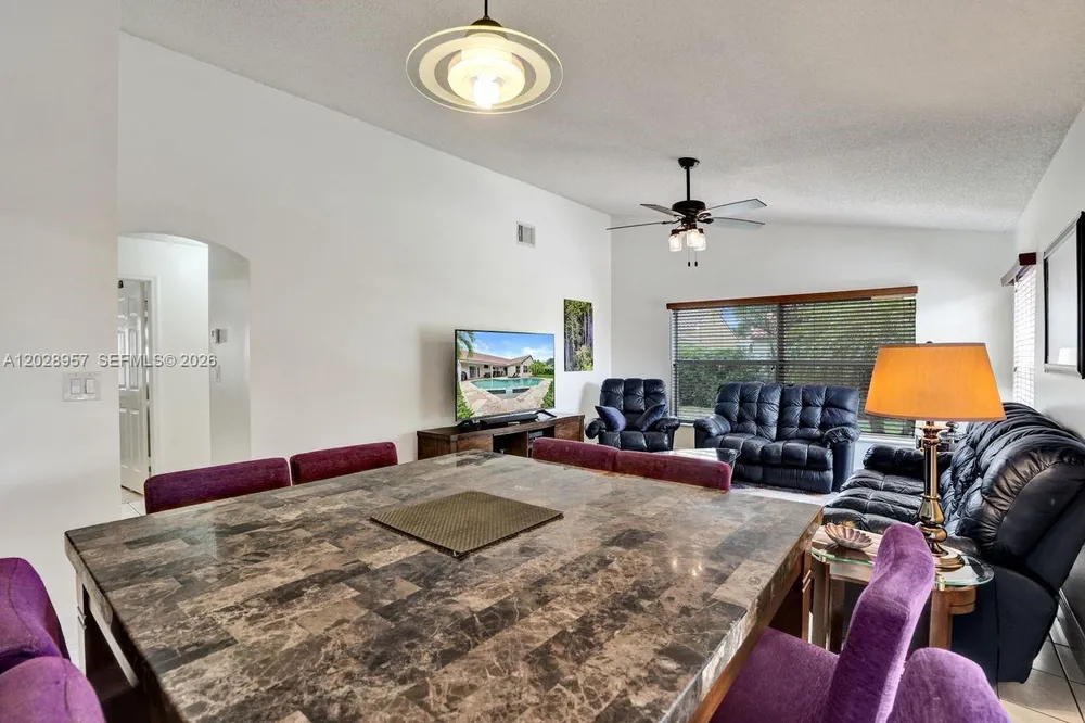 13331 NW 11th Ln, Sunrise, FL 33323