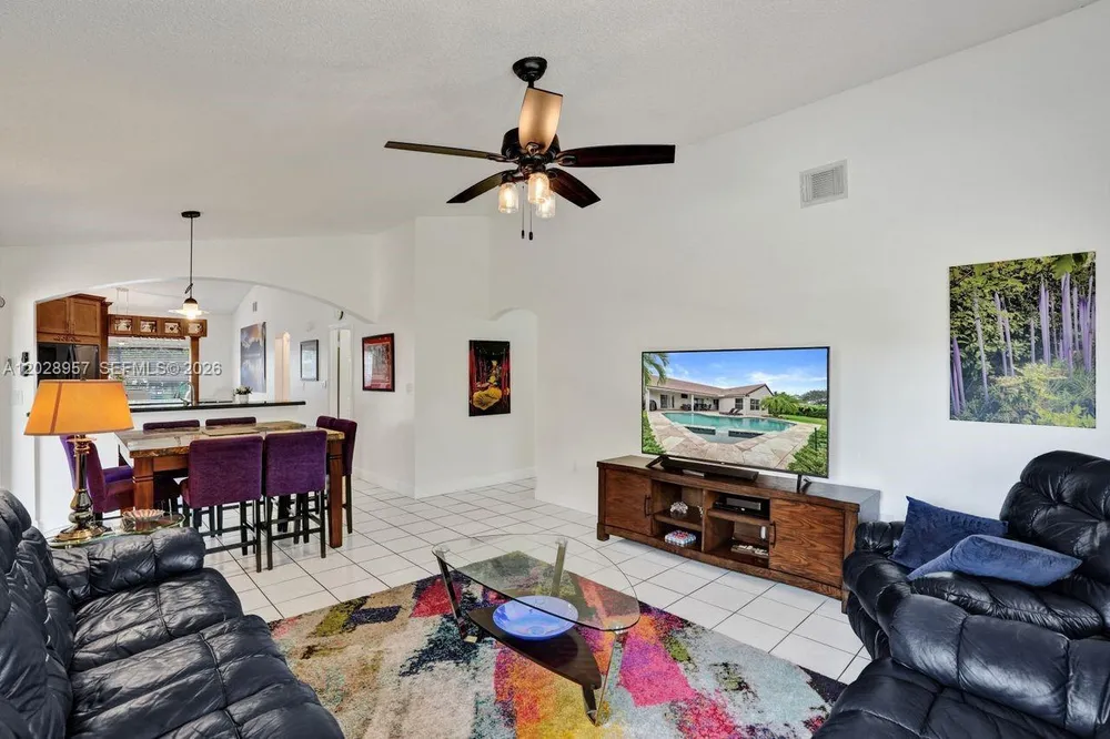 13331 NW 11th Ln, Sunrise, FL 33323
