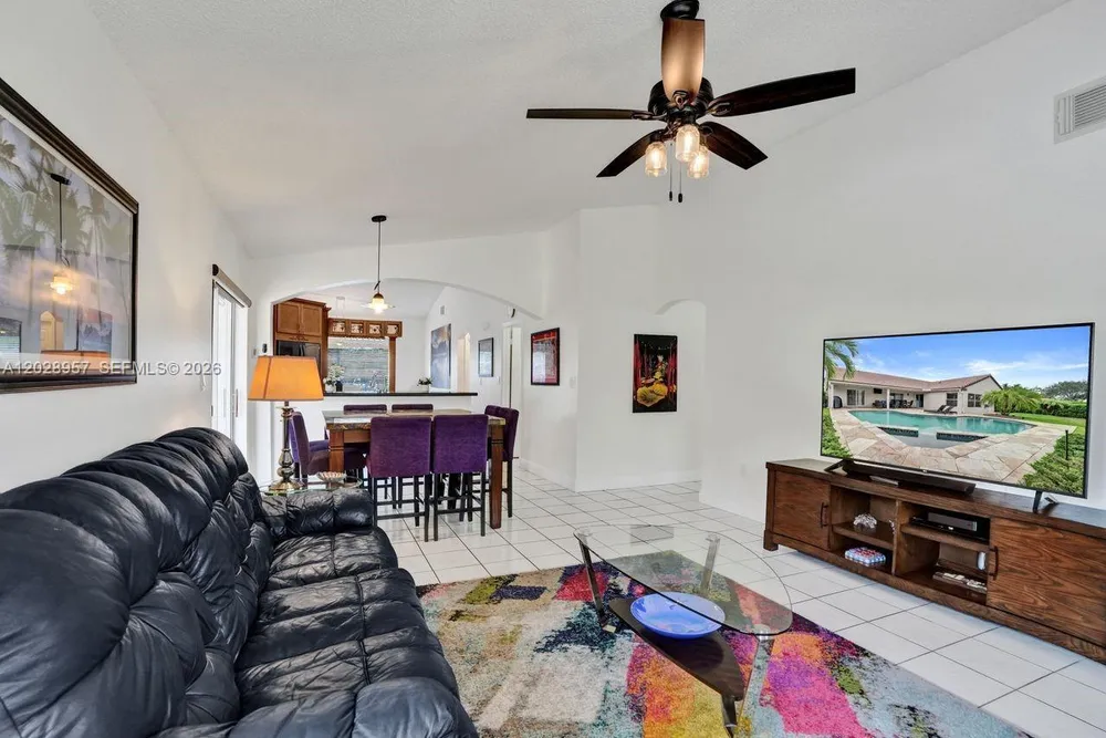13331 NW 11th Ln, Sunrise, FL 33323