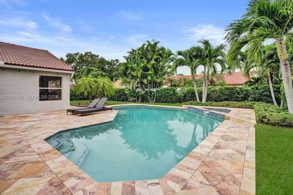13331 NW 11th Ln, Sunrise, FL 33323
