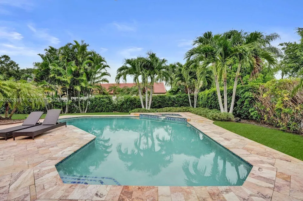 13331 NW 11th Ln, Sunrise, FL 33323