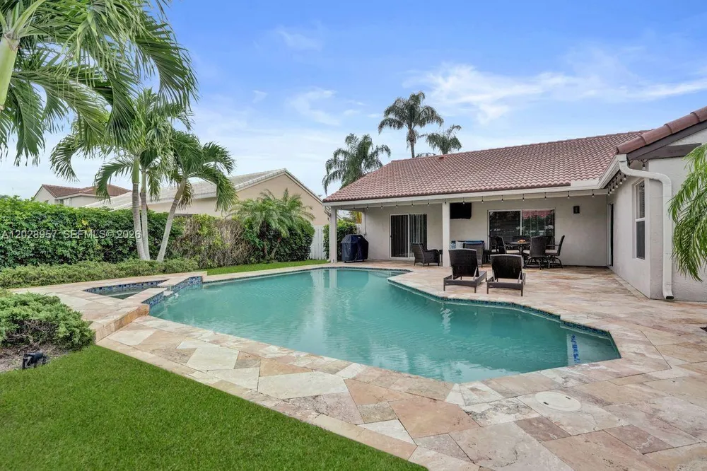 13331 NW 11th Ln, Sunrise, FL 33323