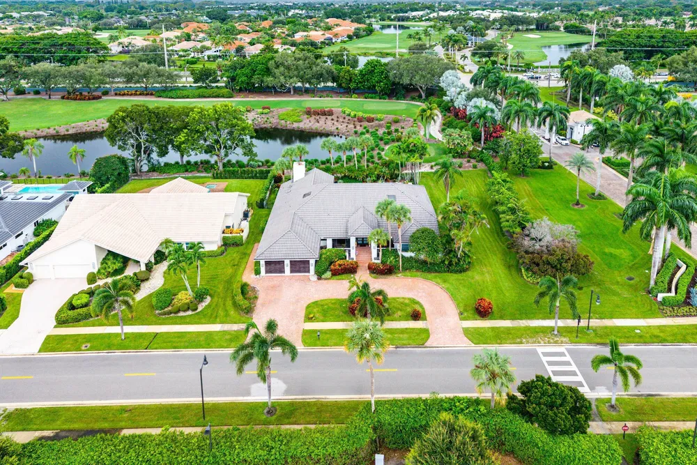 4976 Bocaire Blvd, Boca Raton, FL 33487