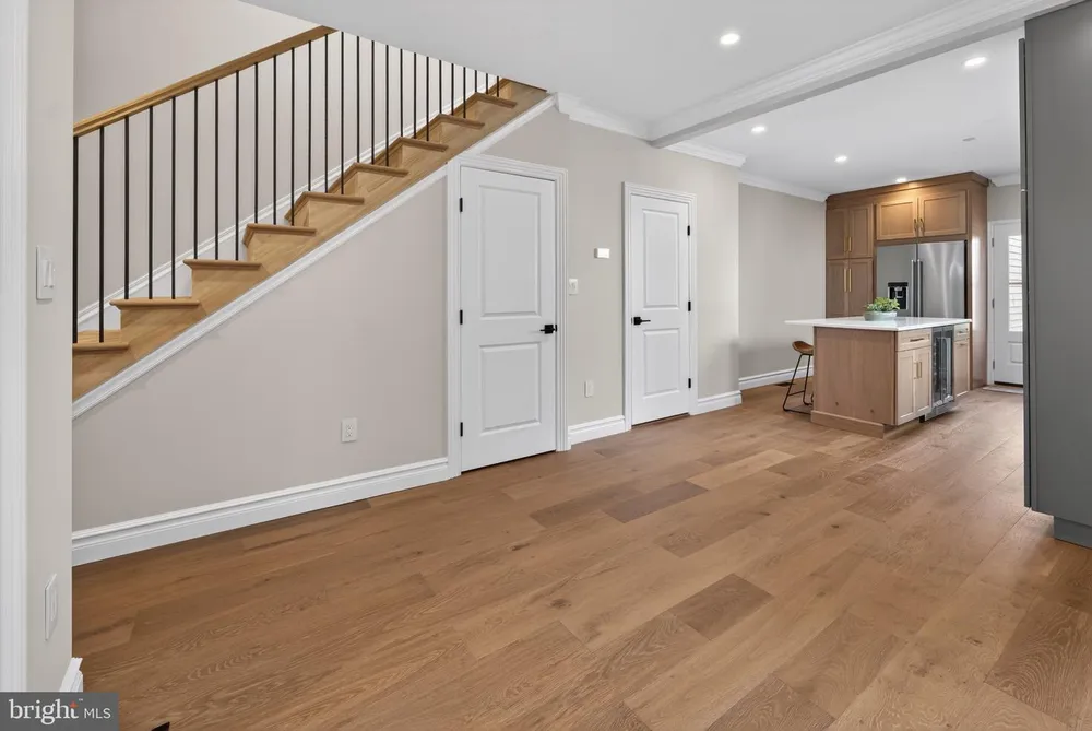 11 1/2 College Ave, Annapolis, MD 21401