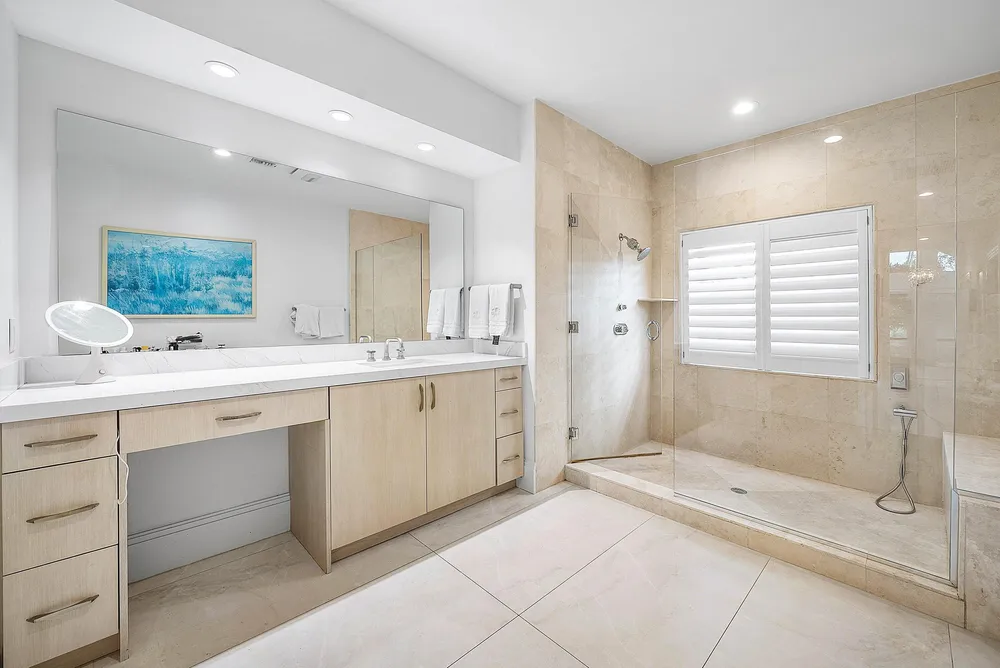 4976 Bocaire Blvd, Boca Raton, FL 33487