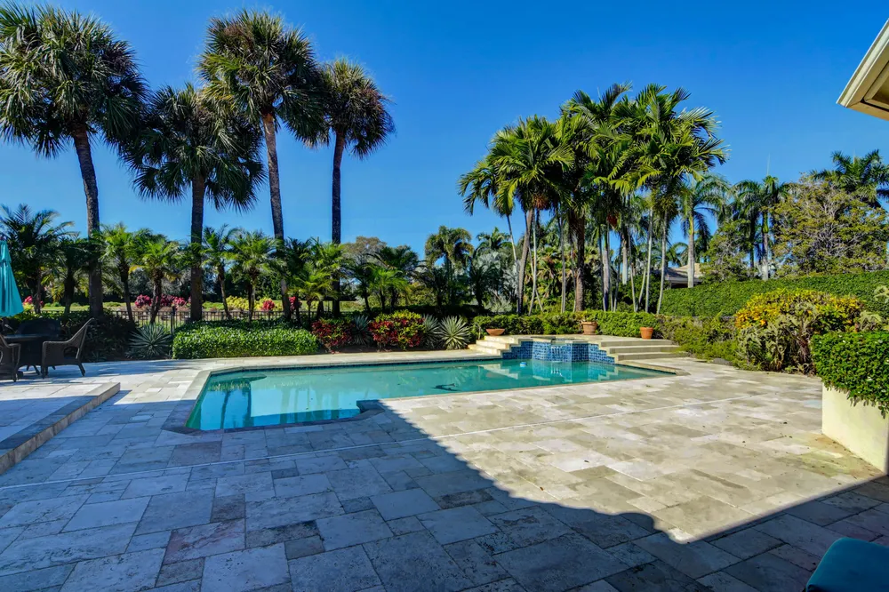 4976 Bocaire Blvd, Boca Raton, FL 33487