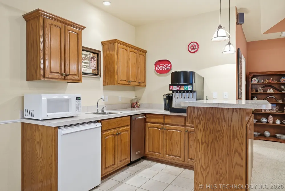 506 S Redwood Pl, Broken Arrow, OK 74012