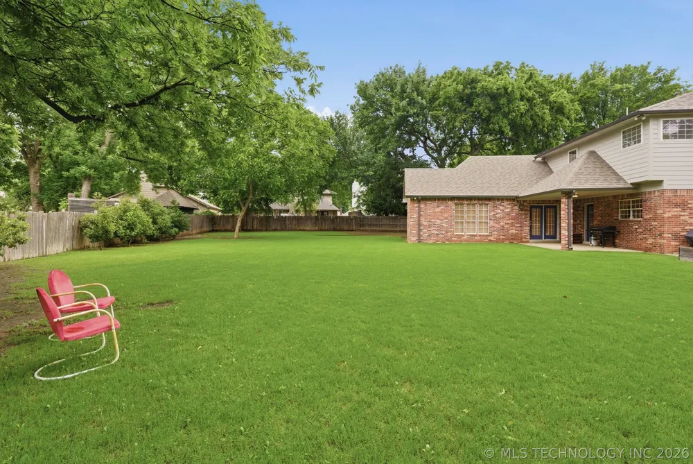 506 S Redwood Pl, Broken Arrow, OK 74012