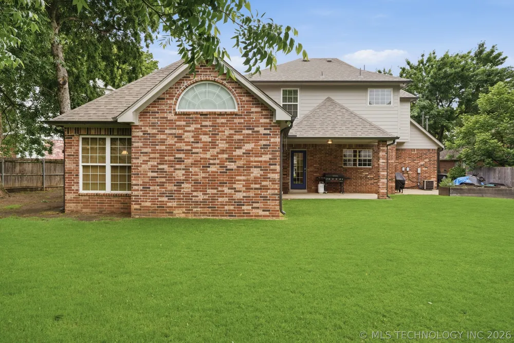 506 S Redwood Pl, Broken Arrow, OK 74012