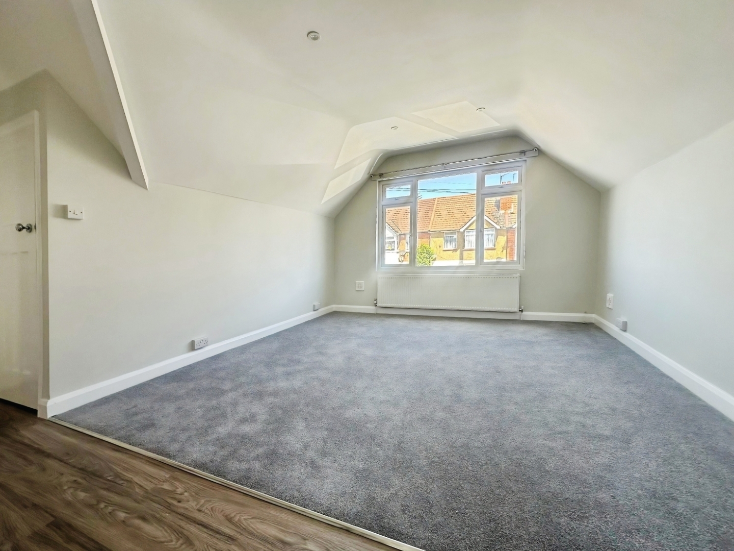 Lake Avenue, Slough Image 7