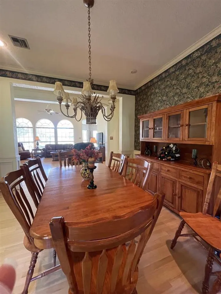 1655 Wooten Rd, Beaumont, TX 77707