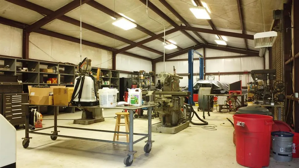 1655 Wooten Rd, Beaumont, TX 77707