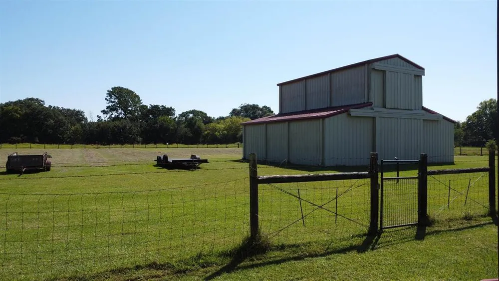 1655 Wooten Rd, Beaumont, TX 77707