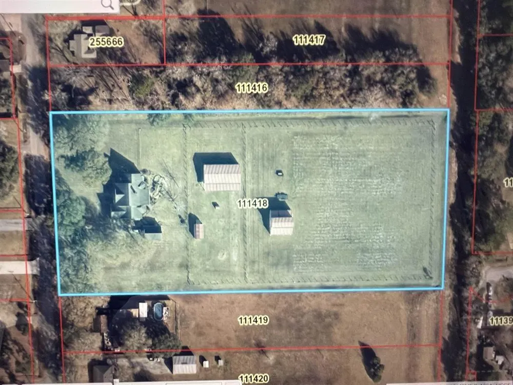 1655 Wooten Rd, Beaumont, TX 77707