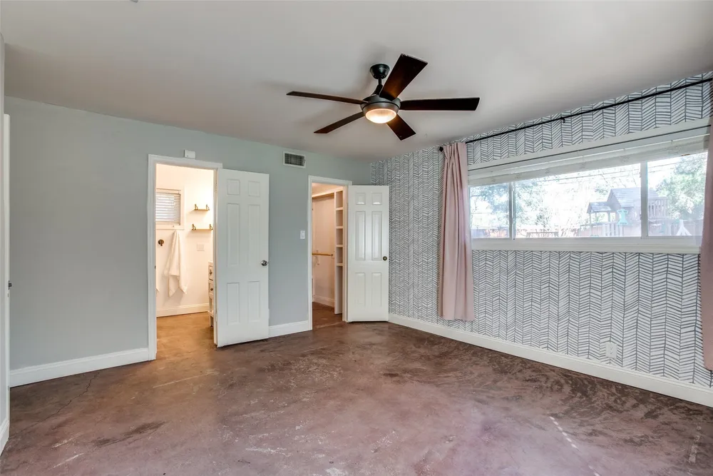 8503 Manhattan Dr, Houston, TX 77096