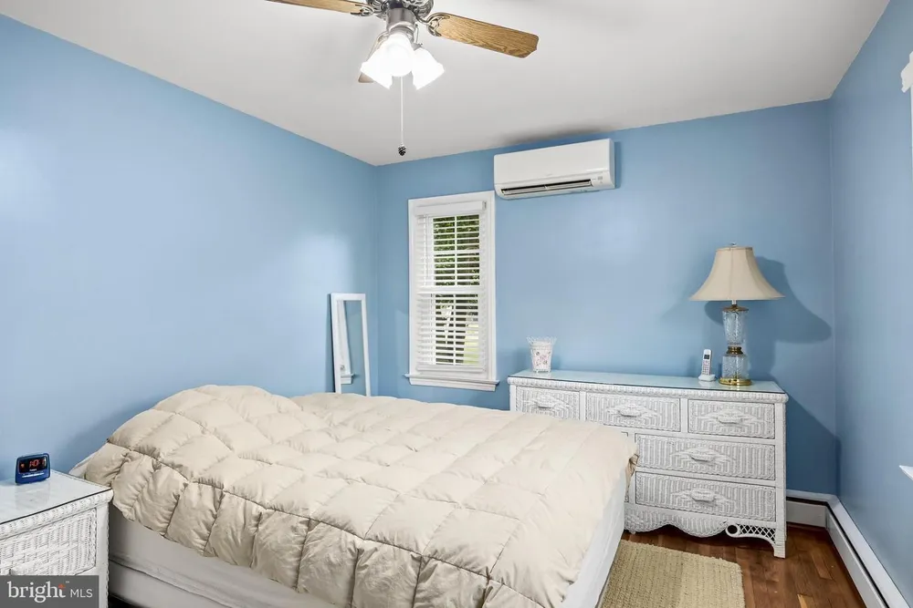 125 RHODE ISLAND AVENUE, Cherry Hill, NJ 08002