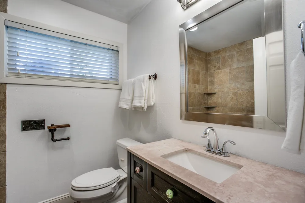 8503 Manhattan Dr, Houston, TX 77096