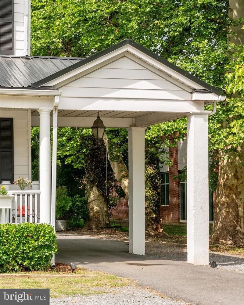 1422 West St, Annapolis, MD 21401