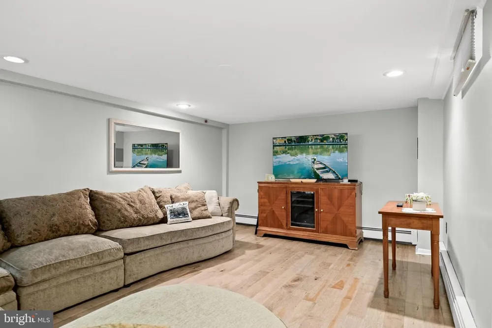 125 RHODE ISLAND AVENUE, Cherry Hill, NJ 08002