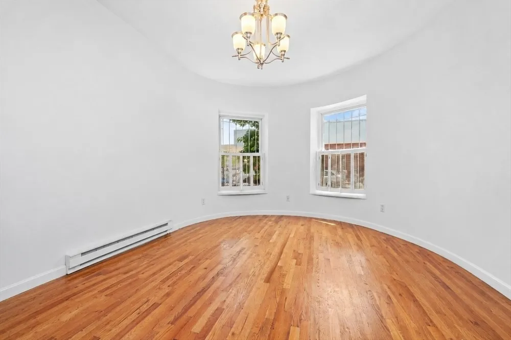 881 Harrison Ave, Boston, MA 02118