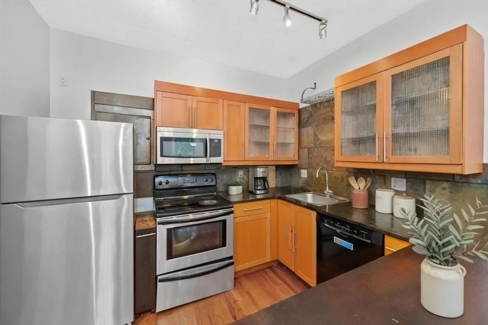 881 Harrison Ave, Boston, MA 02118
